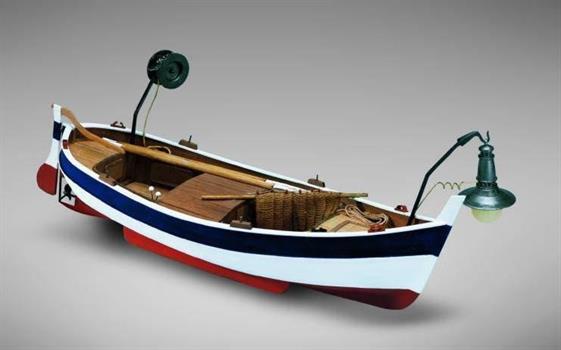 NAVE GOZZO DA PESCA KIT 1/28