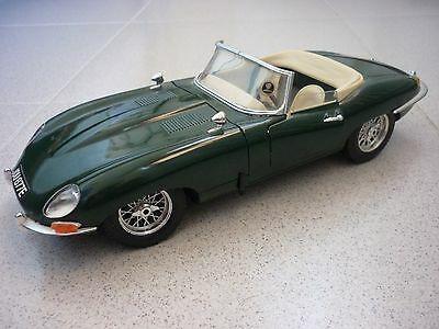 AUTO JAGUAR E-TYPE 1/18