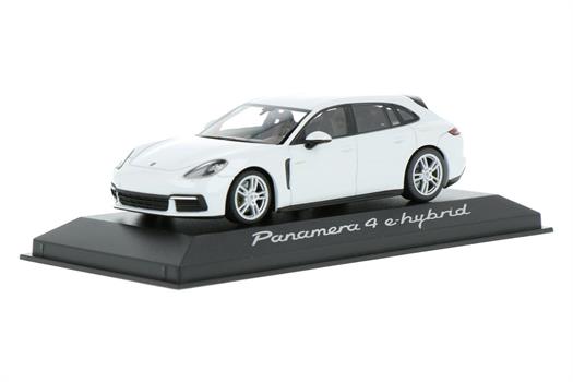 AUTO PORSCHE PANAMERA 4 HYBRID 1/43